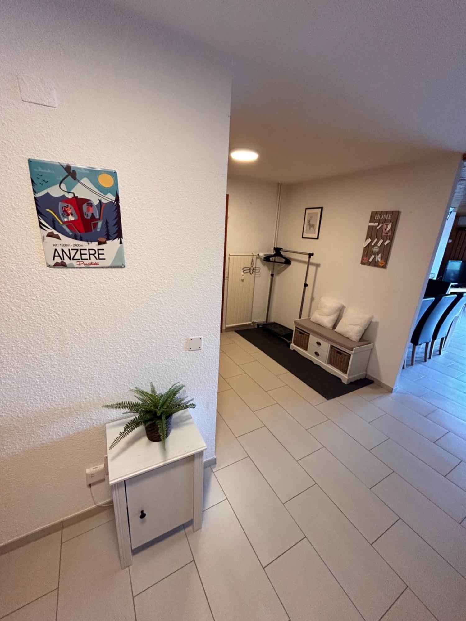 Orion C Av3 Lejlighed Ayent Eksteriør billede